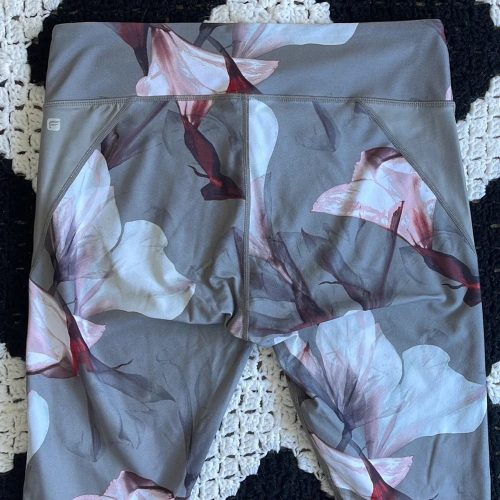 Patterned Fabletic Legging - Picture 6 of 7